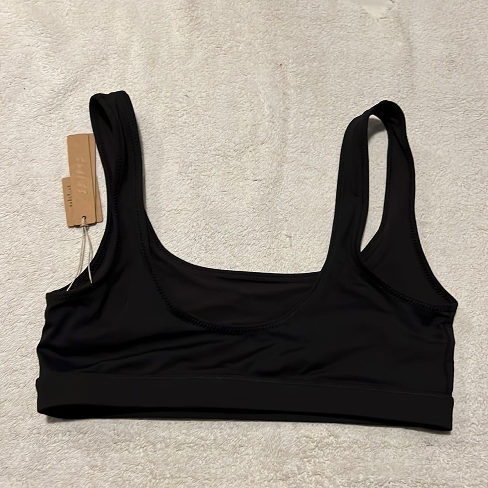 Skims Swim Tank Bikini Top in Onyx Size L